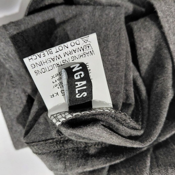 Flamingals Women's Long Sleeve Dark Gray Floral Print T Shirt Top Size L - Picture 6 of 9